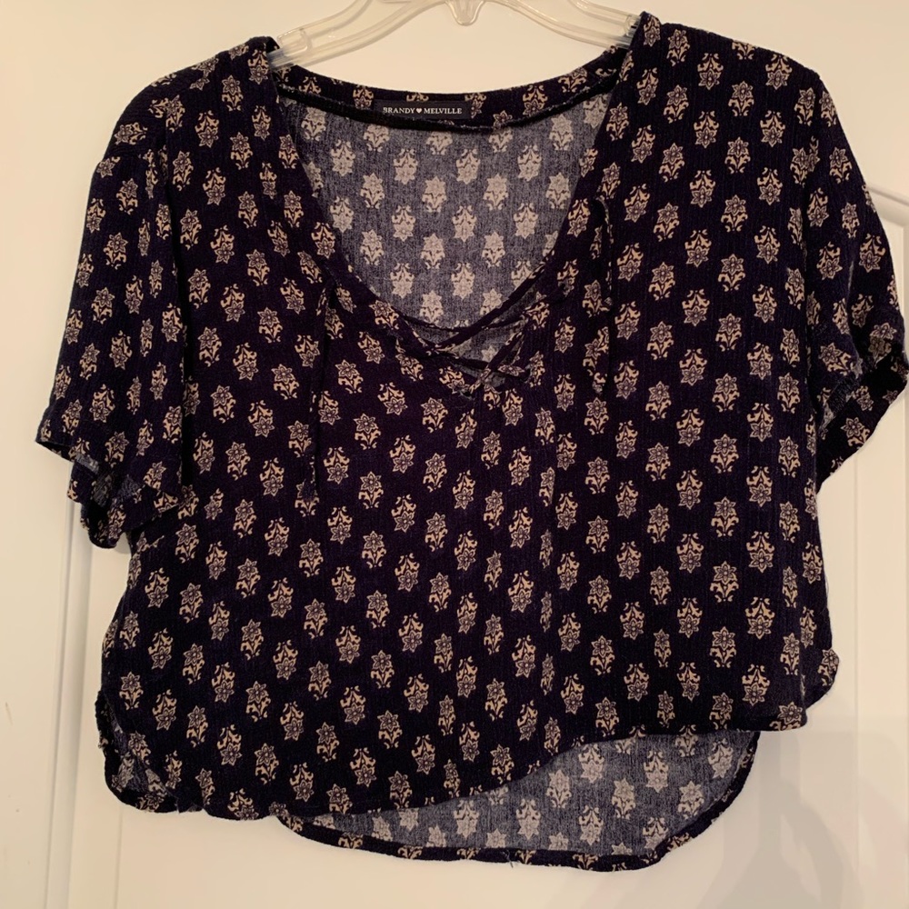 Brandy Melville Flow T-Shirt